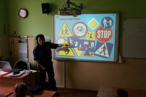 Bezpieczna droga do szkoły w Gródkowie ze smoczycą Klarą