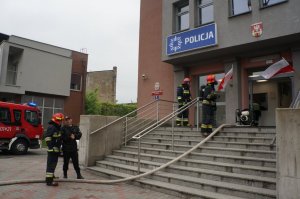 Pożar w będzińskiej komendzie - ćwiczenia służb ratowniczych