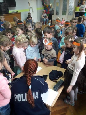 Spotkanie policjantów z dziećmi w Przedszkolu Miejskim nr 14